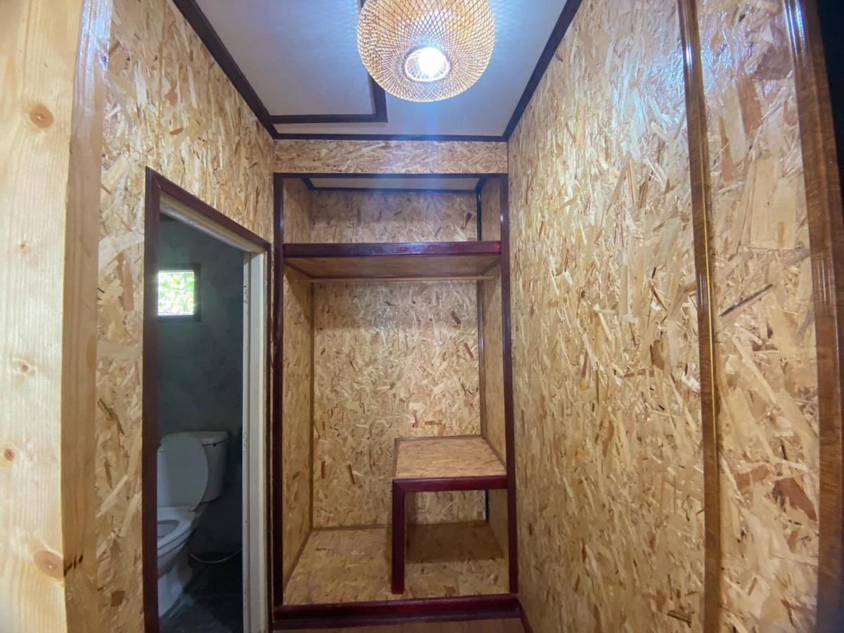 ホテル Sunrise House ヤオノイ島 エクステリア 写真