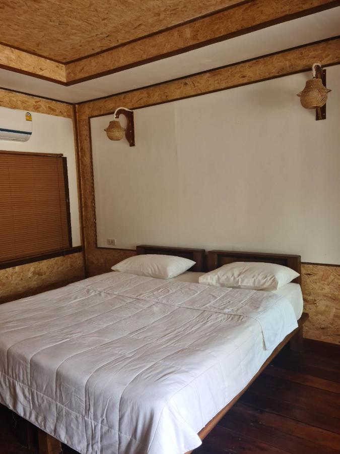 ホテル Sunrise House ヤオノイ島 エクステリア 写真