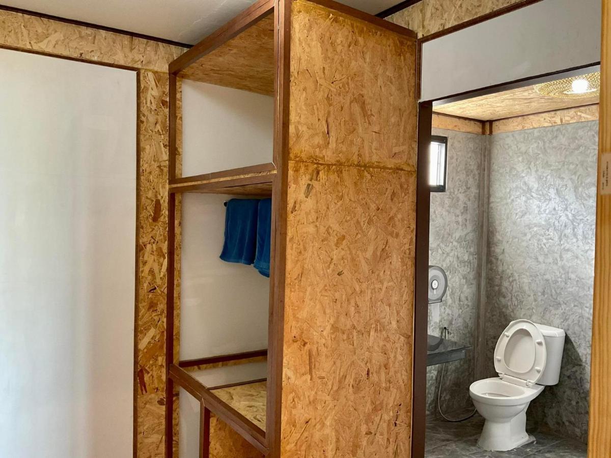 ホテル Sunrise House ヤオノイ島 エクステリア 写真