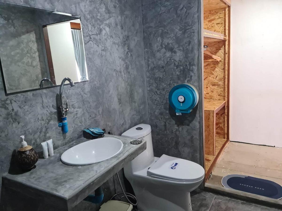 ホテル Sunrise House ヤオノイ島 エクステリア 写真