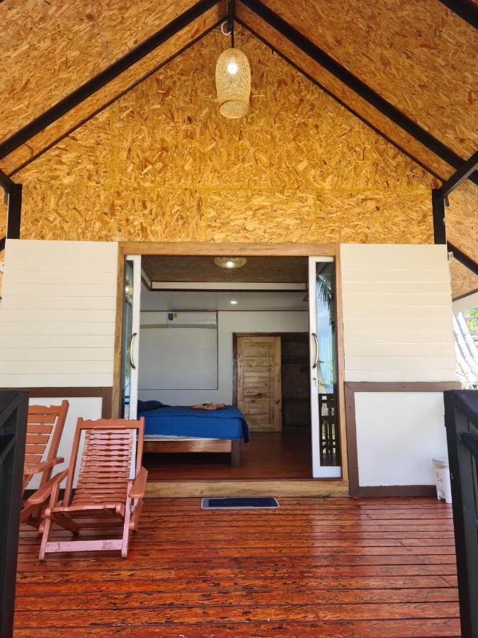 ホテル Sunrise House ヤオノイ島 エクステリア 写真