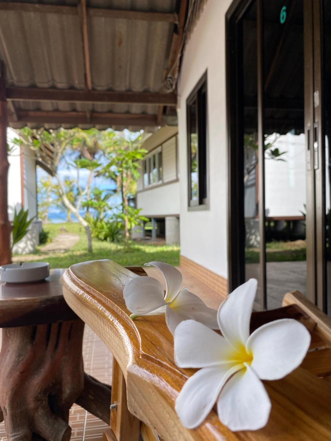 ホテル Sunrise House ヤオノイ島 エクステリア 写真