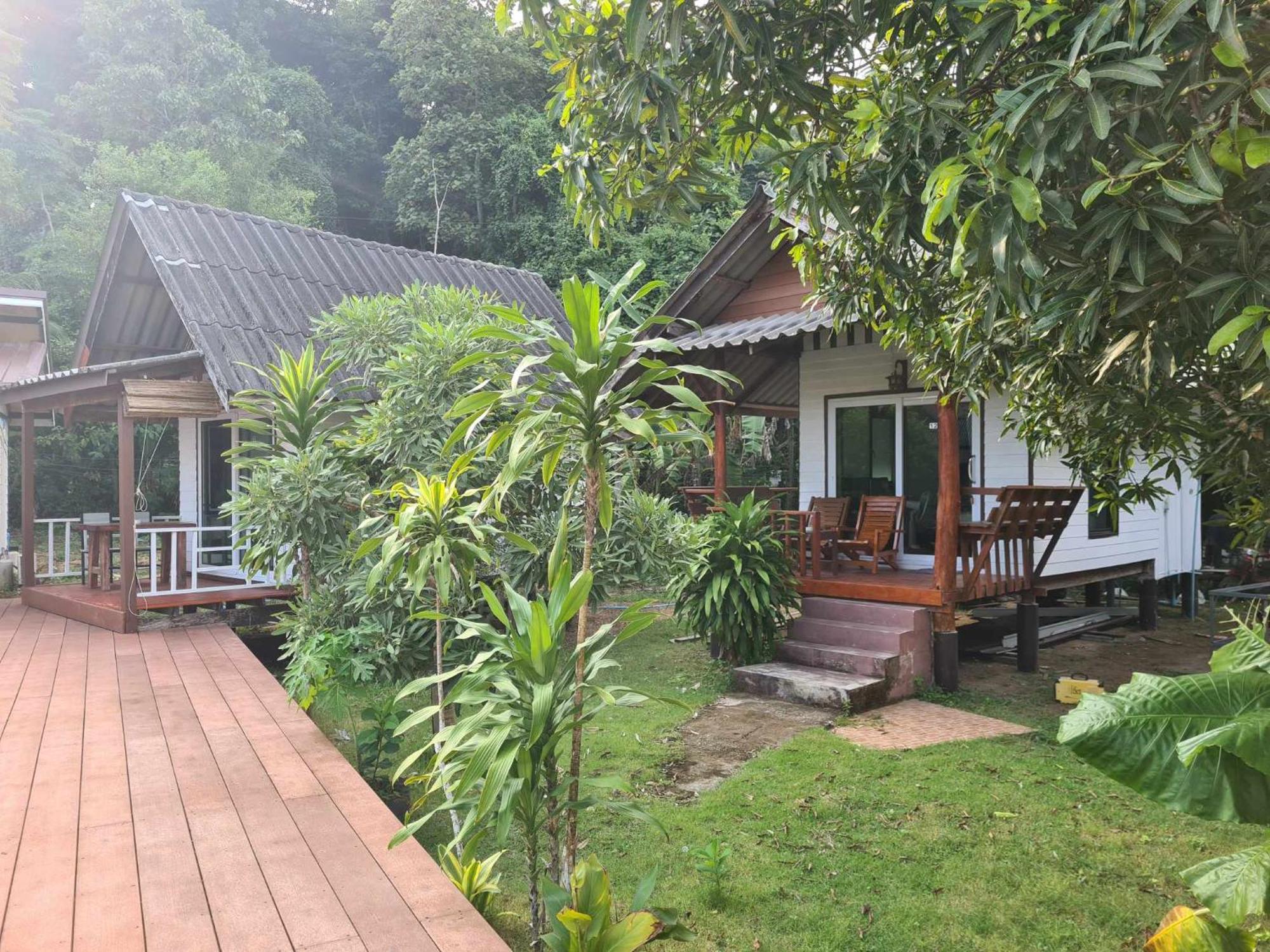 ホテル Sunrise House ヤオノイ島 エクステリア 写真