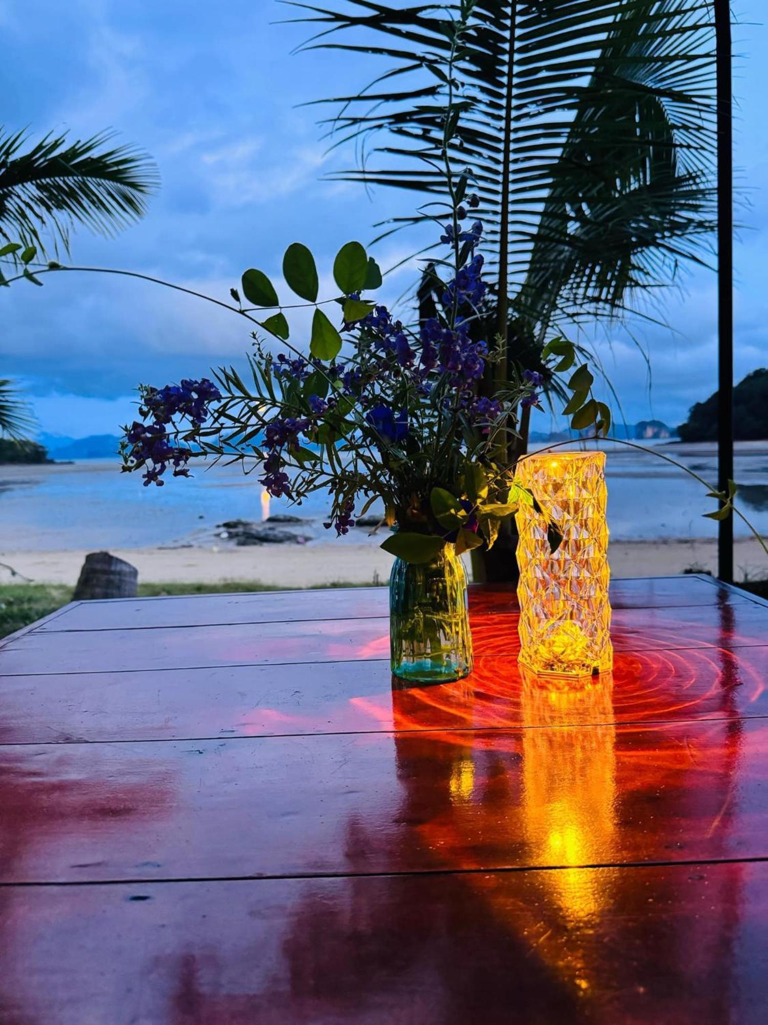 ホテル Sunrise House ヤオノイ島 エクステリア 写真